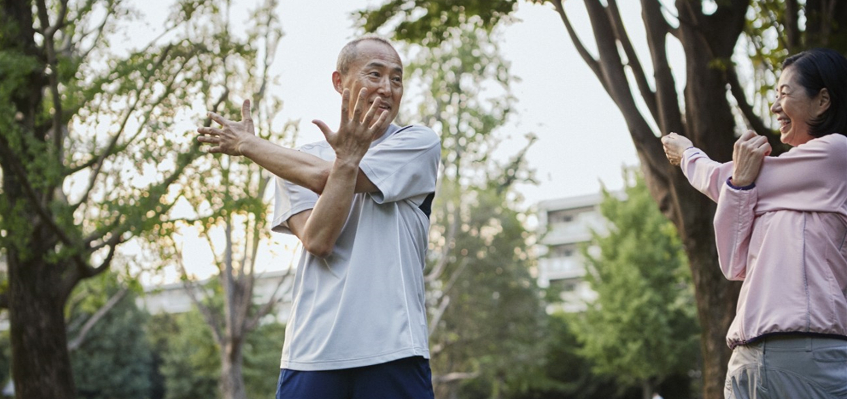 当头发花白，我们也可以活得精彩